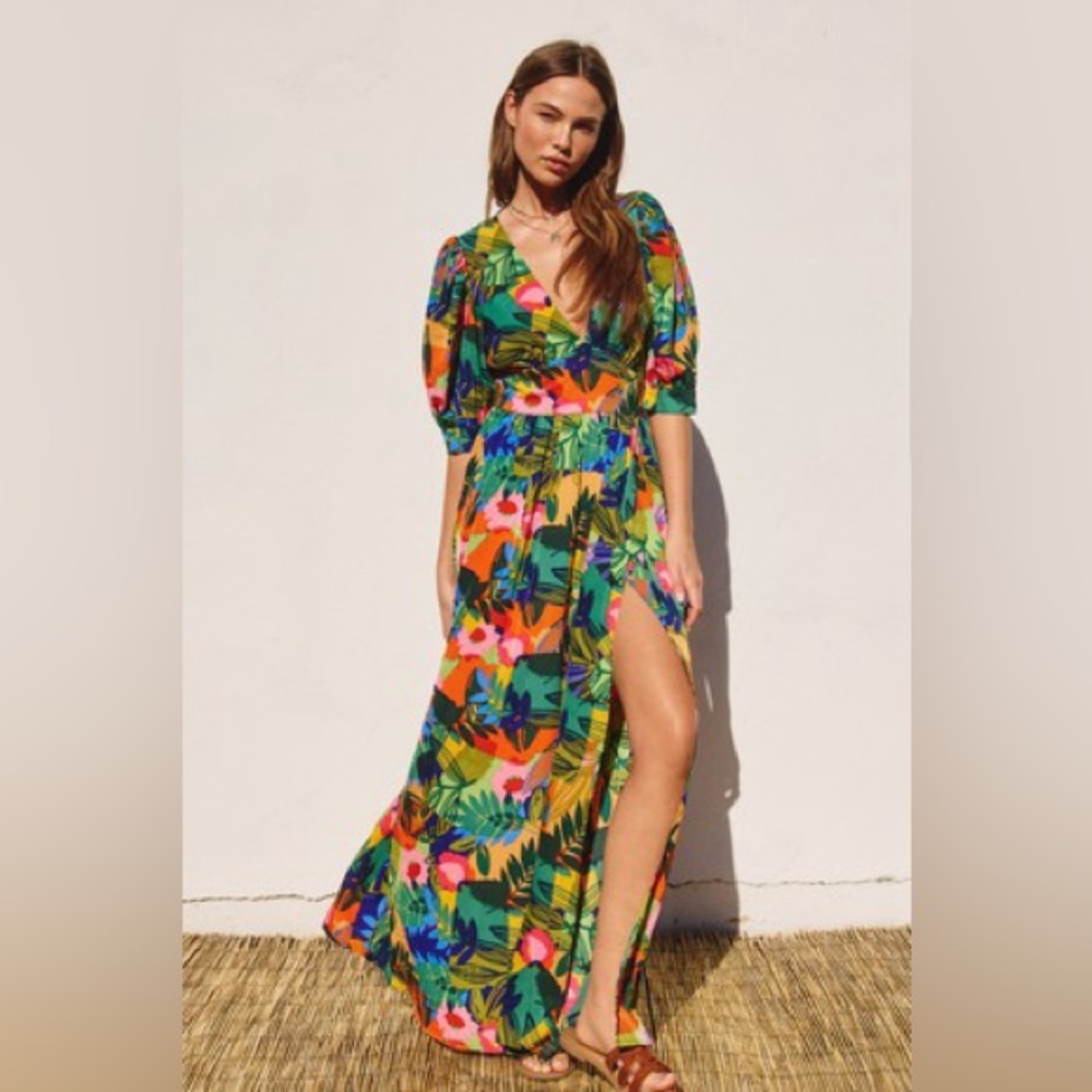 Floral Maxi Dress with Puff Sleeves Size M Summer Spring Tropical Vacation Beach